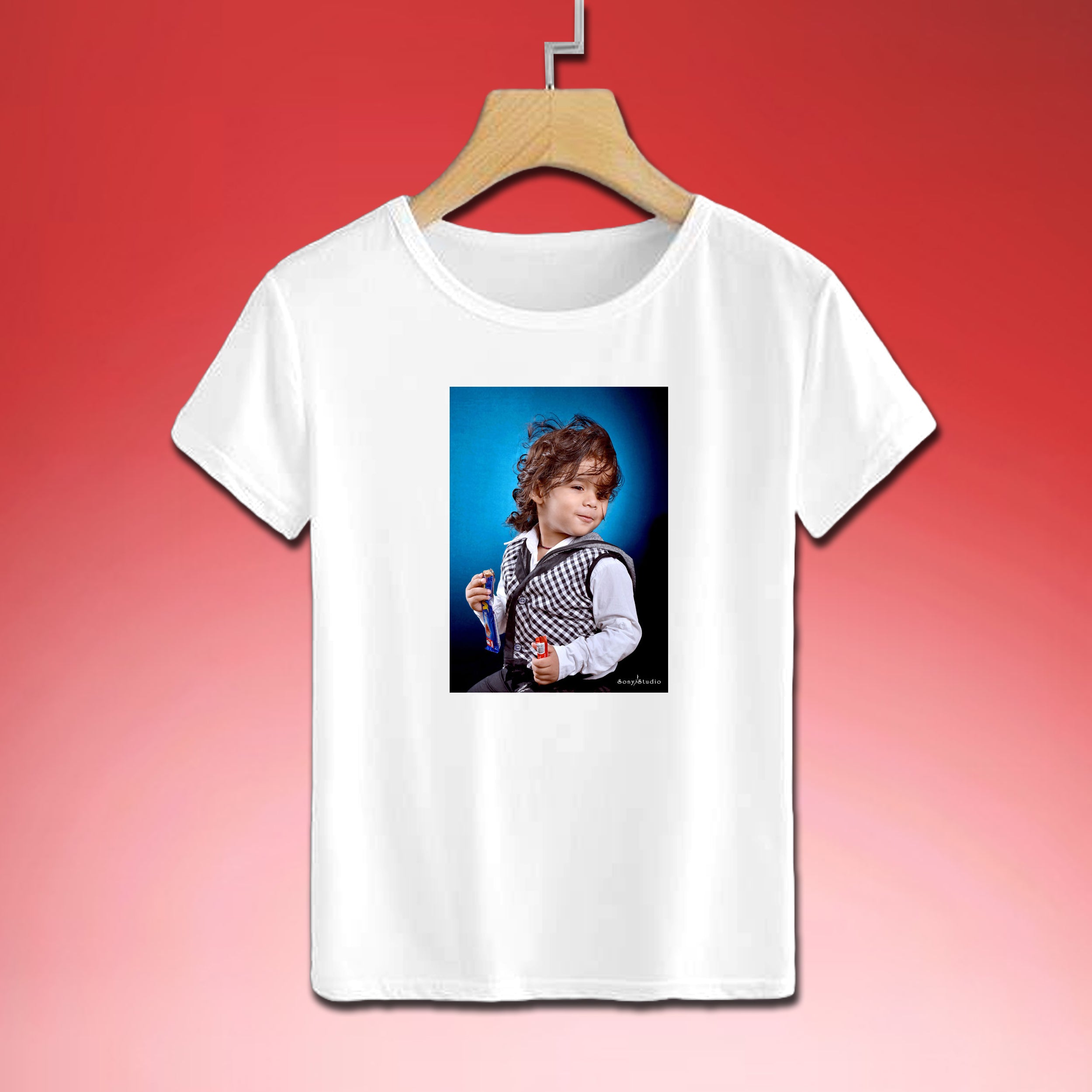 Customized Round Neck Poly T-shirt with Photo
